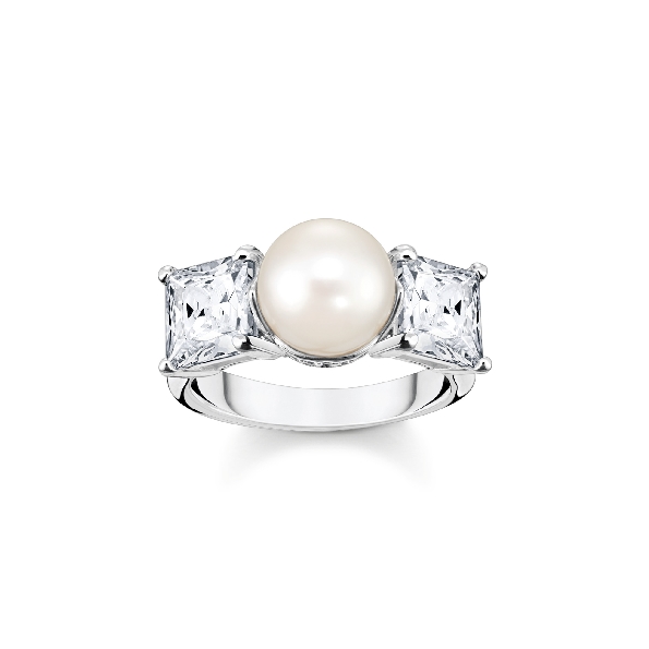 Large Round Freshwater Pearl with Two Princess Cut Cubic Zirconia Accent Stones Sterling Silver Ring - Size 7 - Pearl Collection by Thomas Sabo
