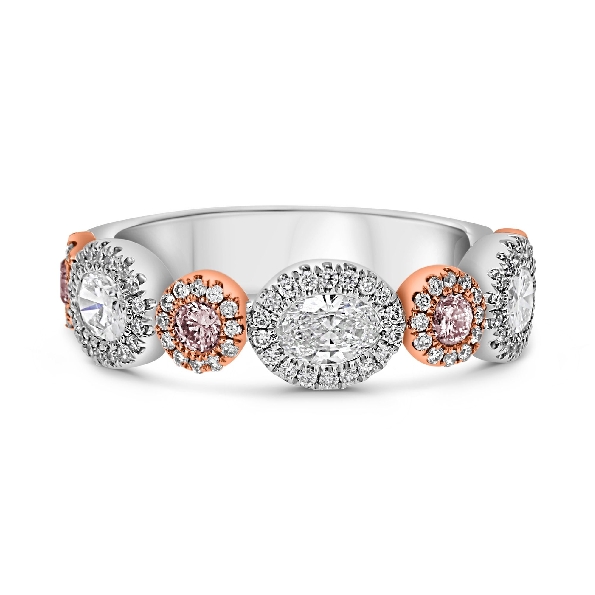 0.22ctw Round Pink Diamond with 0.44ctw Oval Diamond and 0.19ctw Daimond VS2-SI1 Clarity; FG Colour Platinum and 18K Rose Gold Ring
