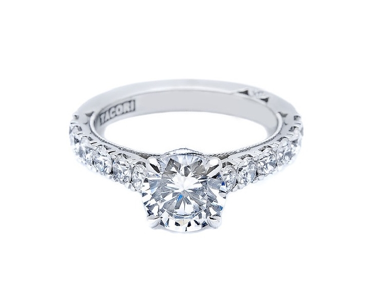 36-3 RD 7.5 W - 1.00ctw Diamond VS Clarity; G Colour with Cubic Zirconia Centre Clean Crescent 18K White Gold Ring by Tacori - Serial No. 249559 - Tacori Vault 50% Off - Limited Availability